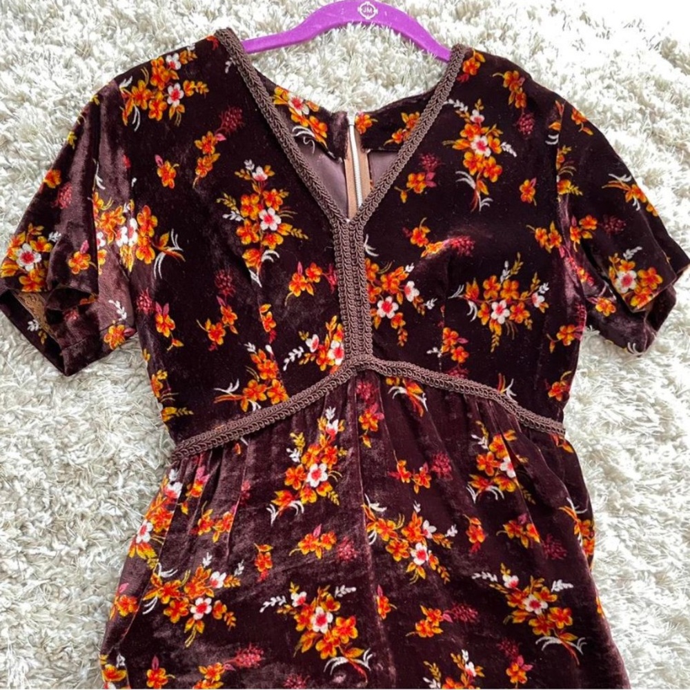 Vintage 1970s velvet prairie dress